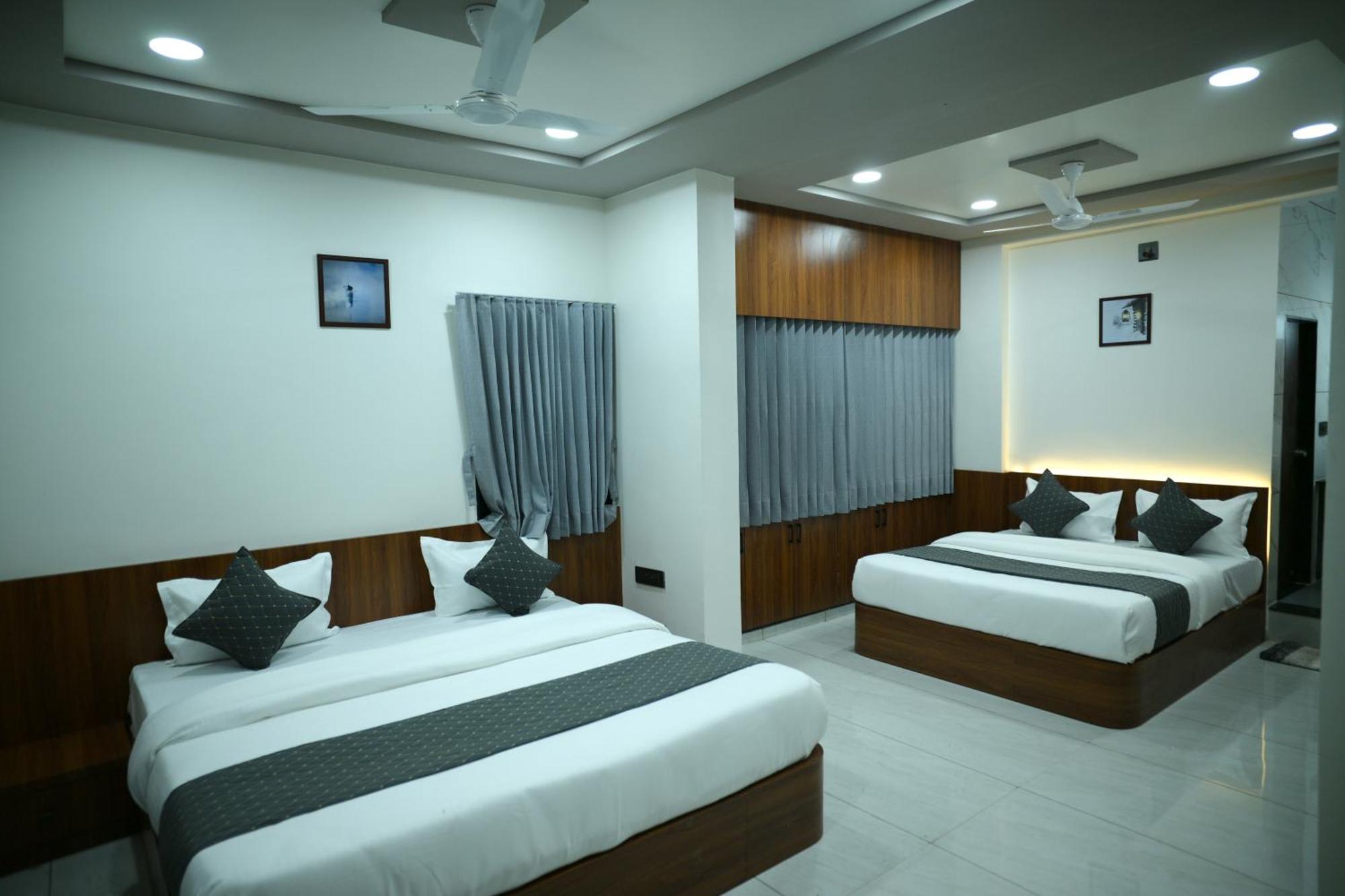 Hotel Aagman Palanpur Extérieur photo