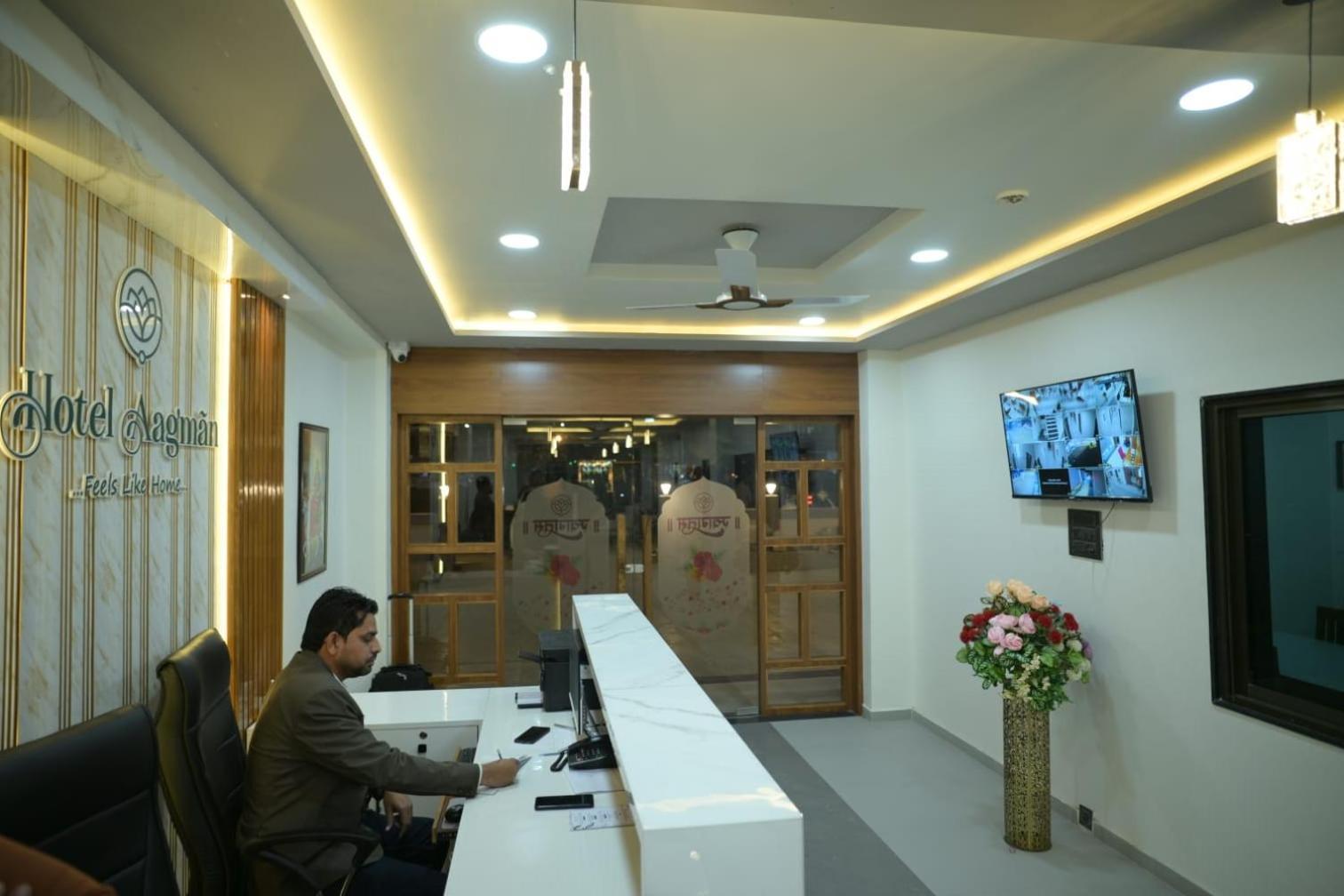 Hotel Aagman Palanpur Extérieur photo